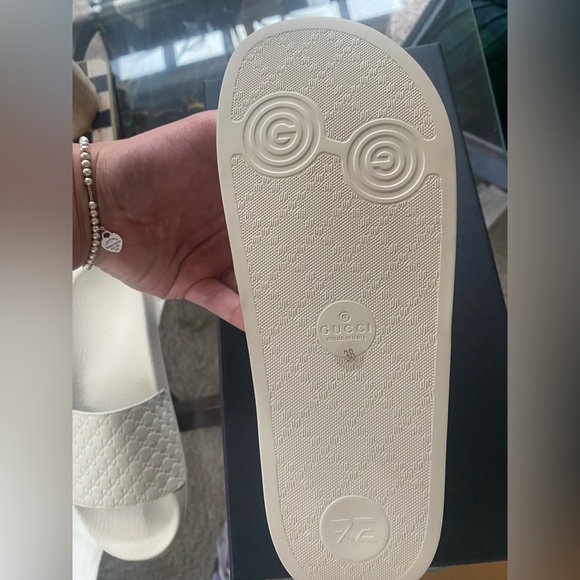 Gucci Sliders, Size 38 BRAND NEW - Picture 8 of 10